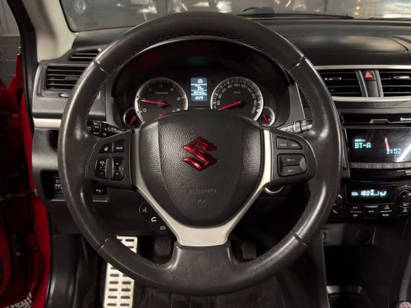 SUZUKI SWIFT 3 III 1.3 DDIS 75 Cv 5 PORTES / TOIT OUVRANT - PAIEMENT EN 4 FOIS PAR CB POSSIBLE