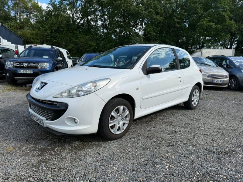 PEUGEOT 206+ 1.4 I 75cv pack Clim garantie 12 mois