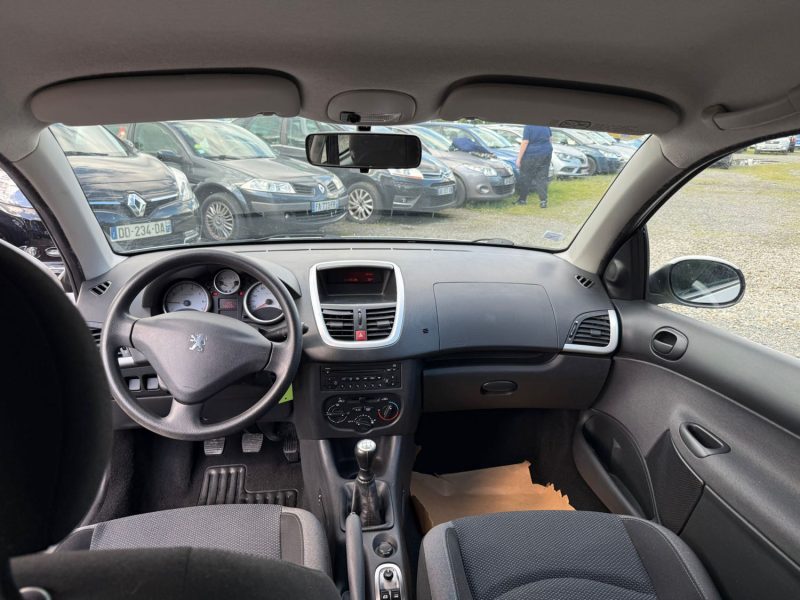 PEUGEOT 206+ 1.4 I 75cv pack Clim garantie 12 mois