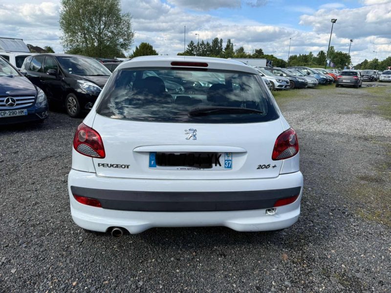 PEUGEOT 206+ 1.4 I 75cv pack Clim garantie 12 mois