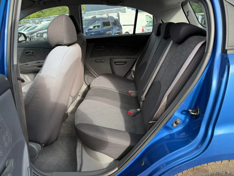 KIA RIO 1.4i 97cv  LX  garantie 12mois