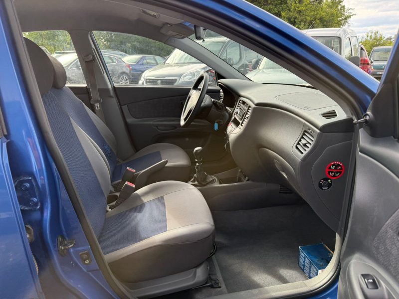 KIA RIO 1.4i 97cv  LX  garantie 12mois