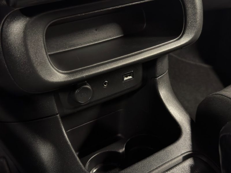 CITROEN C3 III FEEL 1.2 82 Cv APPLE CARPLAY & ANDROID / ECRAN TACTILE CRIT AIR 1 - GARANTIE 1 AN
