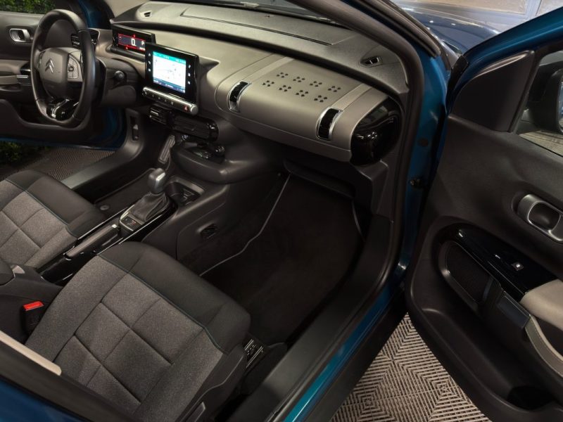 CITROEN C4 CACTUS PHASE 2 SHINE 1.2 130 BOITE AUTO APPLE & ANDROID TOIT PANORAMIQUE - Garantie 1 an