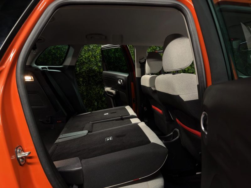 CITROEN C3 SHINE 1.2 110 Cv 1ERE MAIN / APPLE CARPLAY & ANDROID CRIT AIR 1 - Garantie 1 an