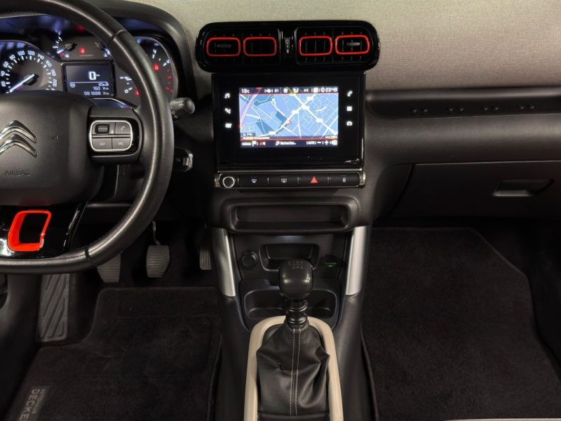 CITROEN C3 SHINE 1.2 110 Cv 1ERE MAIN / APPLE CARPLAY & ANDROID CRIT AIR 1 - Garantie 1 an