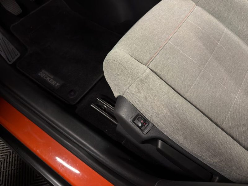 CITROEN C3 SHINE 1.2 110 Cv 1ERE MAIN / APPLE CARPLAY & ANDROID CRIT AIR 1 - Garantie 1 an
