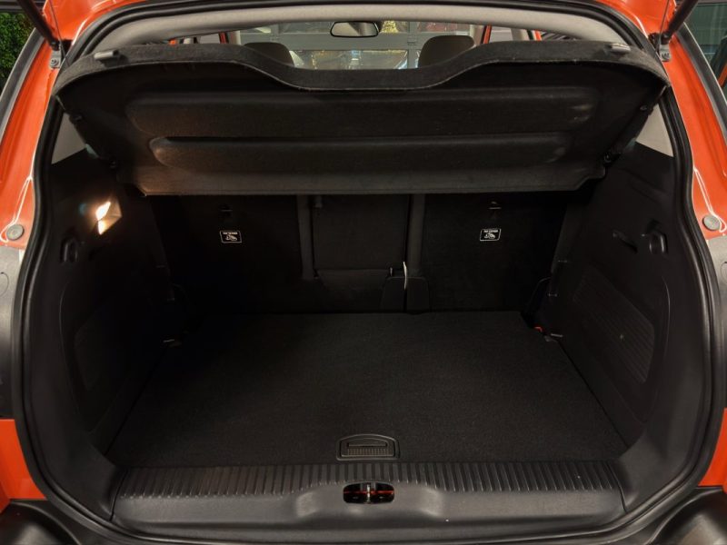 CITROEN C3 SHINE 1.2 110 Cv 1ERE MAIN / APPLE CARPLAY & ANDROID CRIT AIR 1 - Garantie 1 an