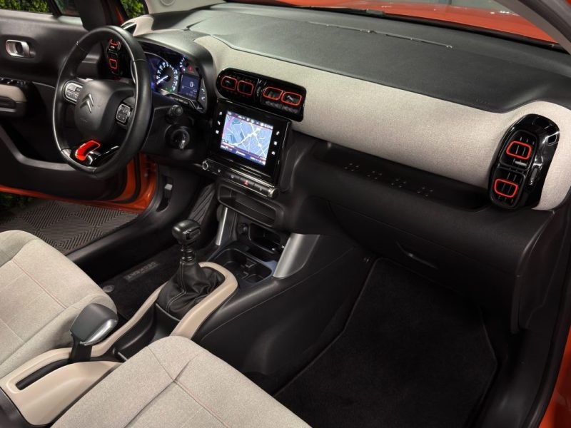 CITROEN C3 SHINE 1.2 110 Cv 1ERE MAIN / APPLE CARPLAY & ANDROID CRIT AIR 1 - Garantie 1 an