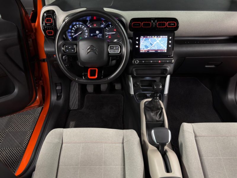CITROEN C3 SHINE 1.2 110 Cv 1ERE MAIN / APPLE CARPLAY & ANDROID CRIT AIR 1 - Garantie 1 an