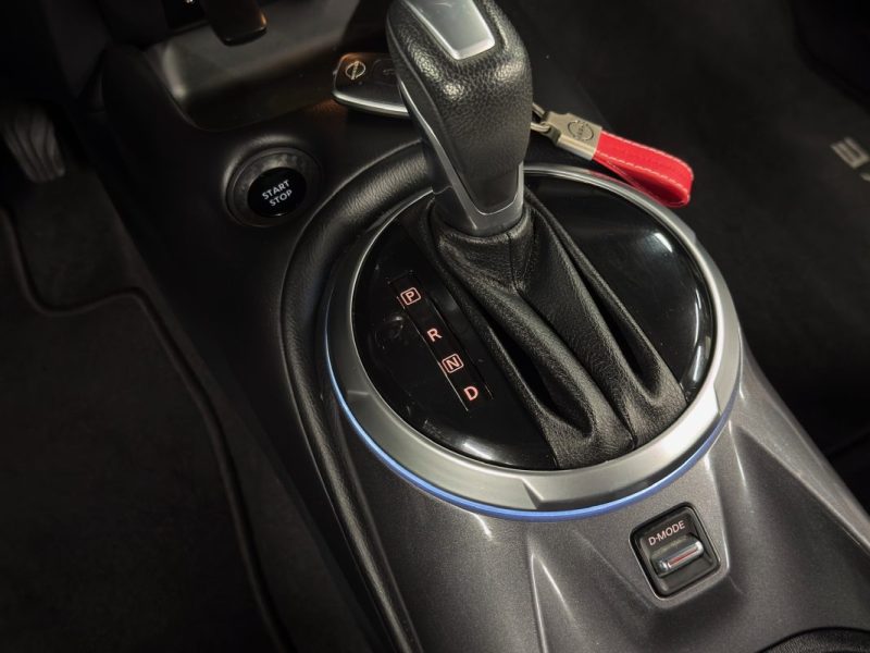 NISSAN JUKE III TEKNA 1.6 HYBRID 143 Cv 1ERE MAIN / INTERIEUR CUIR APPLE & ANDROID - Garantie 1 an