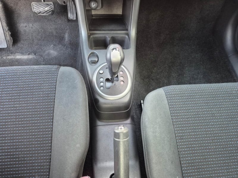 SUZUKI SWIFT III 1.3 GLX BV ROBOTISÉE  2010