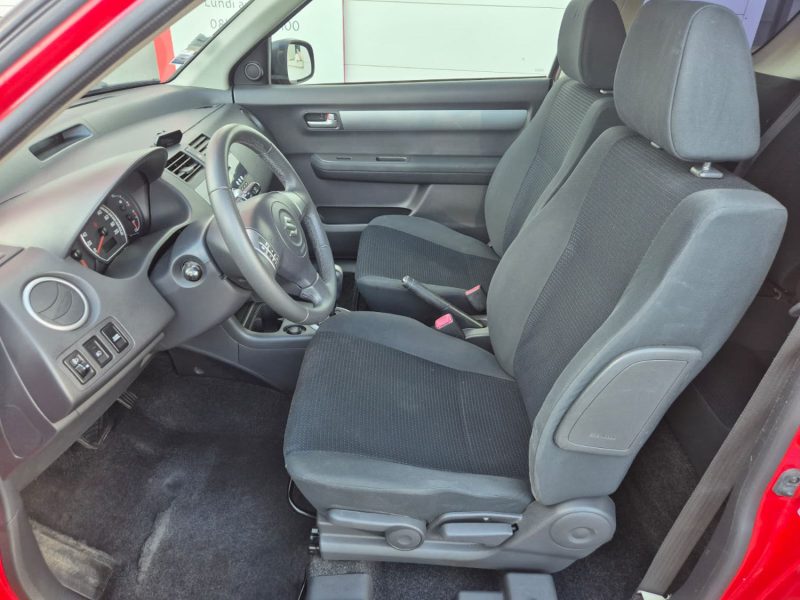 SUZUKI SWIFT III 1.3 GLX BV ROBOTISÉE  2010