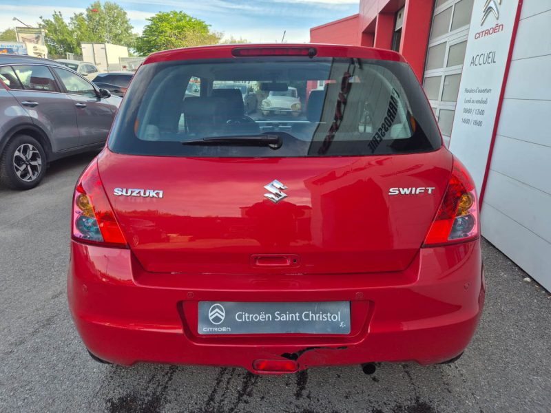 SUZUKI SWIFT III 1.3 GLX BV ROBOTISÉE  2010