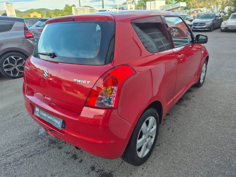 SUZUKI SWIFT III 1.3 GLX BV ROBOTISÉE  2010