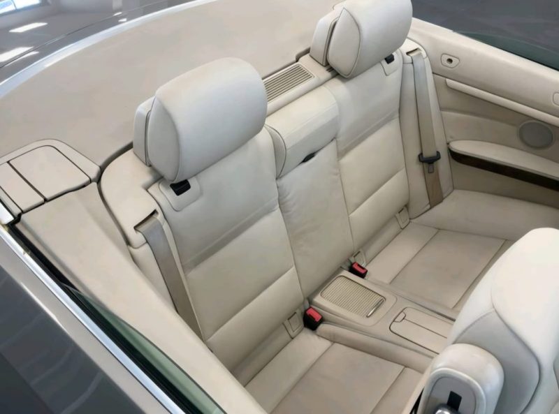 BMW 3ER  330D  2007 - 110695 KM