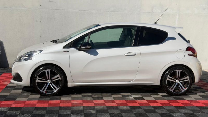 PEUGEOT 208 1.2 E THP 110CH GT LINE  S&S 5P 2018