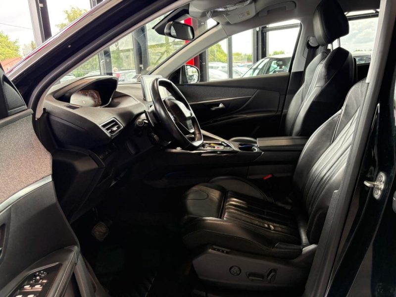 🚗 PEUGEOT 5008 II 1.6 BLUEHDI 120ch ⚙️ EAT6 👨‍👩‍👧‍👦 7 Places 📱 CarPlay 🪑 Cuir