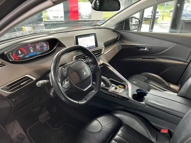 🚗 PEUGEOT 5008 II 1.6 BLUEHDI 120ch ⚙️ EAT6 👨‍👩‍👧‍👦 7 Places 📱 CarPlay 🪑 Cuir