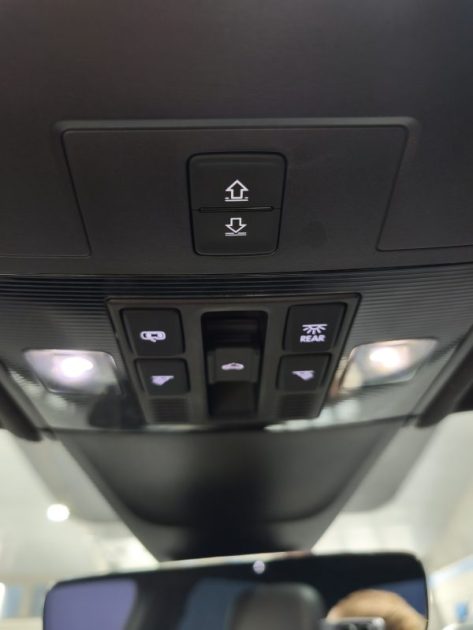 VOLKSWAGEN TIGUAN II 2.0 TDI 150Cv R-LINE DSG7 - toit ouvrant - attelage - 2022