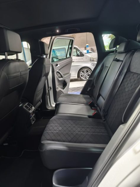 VOLKSWAGEN TIGUAN II 2.0 TDI 150Cv R-LINE DSG7 - toit ouvrant - attelage - 2022