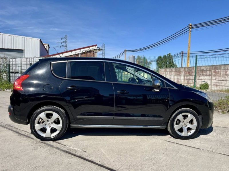 PEUGEOT 3008 1.6 HDI 16V 112 CH ALLURE 2011