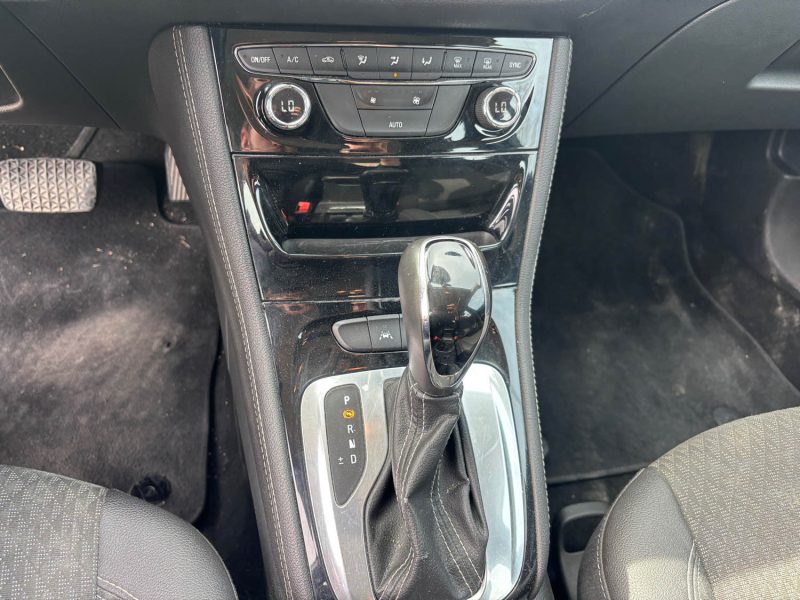OPEL ASTRA 757 2016