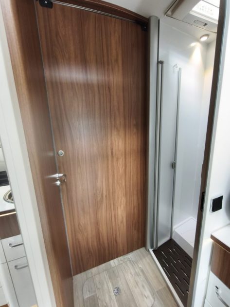 PILOTE P746 SENSATION 2019
