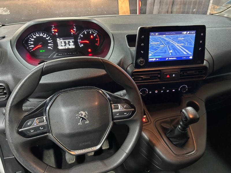 PEUGEOT PARTNER 3 XL LONG 950KG BLUEHDI 130CH S&S ASPHALT 09/2020 PRIX TTC : 7990 € PRIX HT : 6658 €