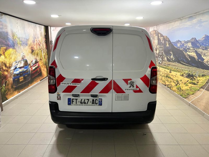 PEUGEOT PARTNER 3 XL LONG 950KG BLUEHDI 130CH S&S ASPHALT 09/2020 PRIX TTC : 7990 € PRIX HT : 6658 €