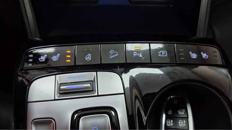 HYUNDAI TUCSON 1.6 SUV HYBRIDE ESSENCE 230cv EXECUTIVE TOIT PANORAMIQUE/1 ERE MAIN/TVA RECUPERABLE