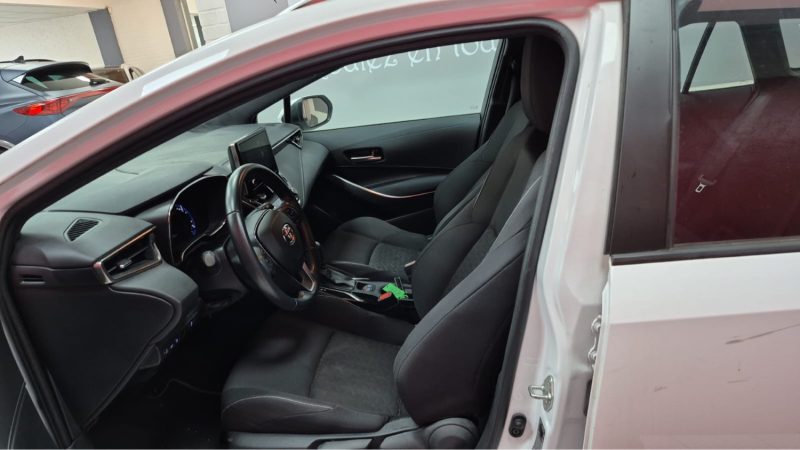 TOYOTA COROLLA TOURING SPORTS 122cv DYNAMIC BUSINESS/1 ERE MAIN/TVA RECUPERABLE