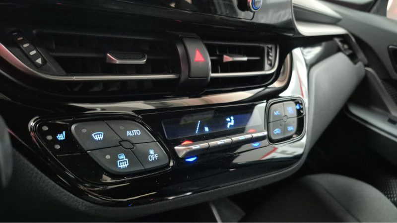 TOYOTA C-HR SUV PHASE 2 HYBRIDE 122cv DYNAMIC BUSINESS/1 ERE MAIN/TVA RECUPERABLE