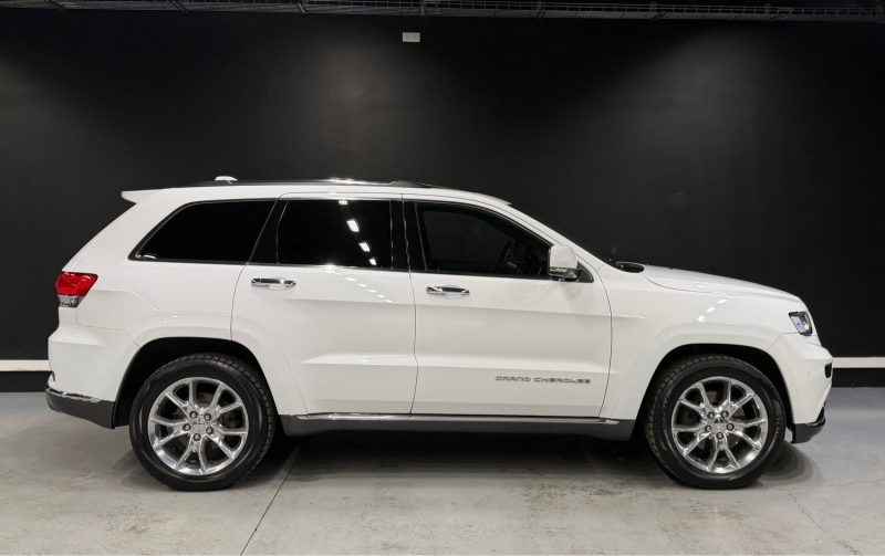 JEEP GRAND CHEROKEE SUMMIT 2016