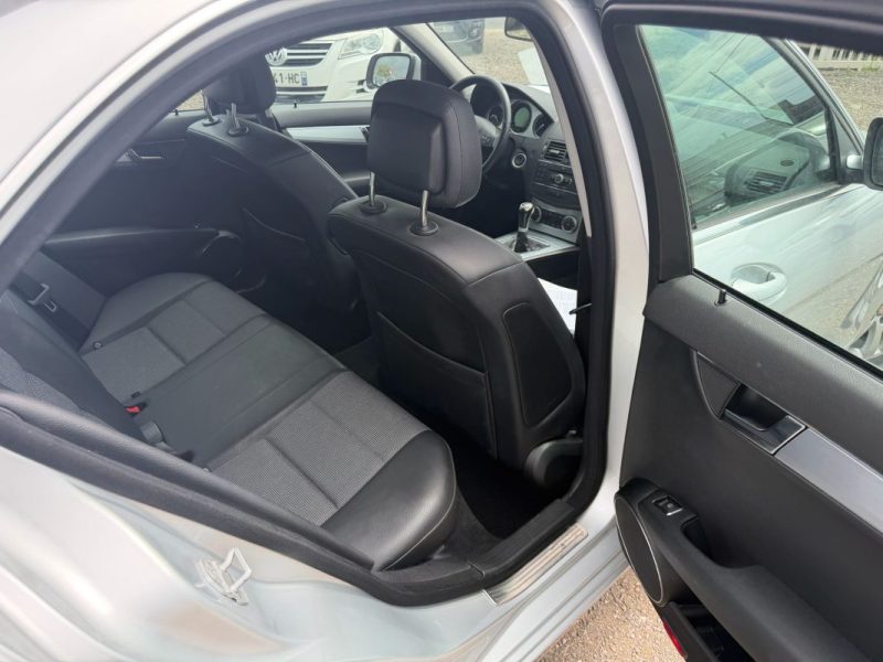 MERCEDES CLASSE C C180 Avantgarde Kompressor 1.8i 156cv en super etat