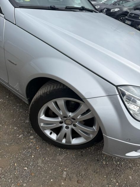 MERCEDES CLASSE C C180 Avantgarde Kompressor 1.8i 156cv en super etat