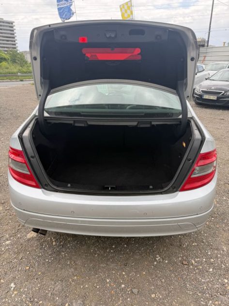 MERCEDES CLASSE C C180 Avantgarde Kompressor 1.8i 156cv en super etat