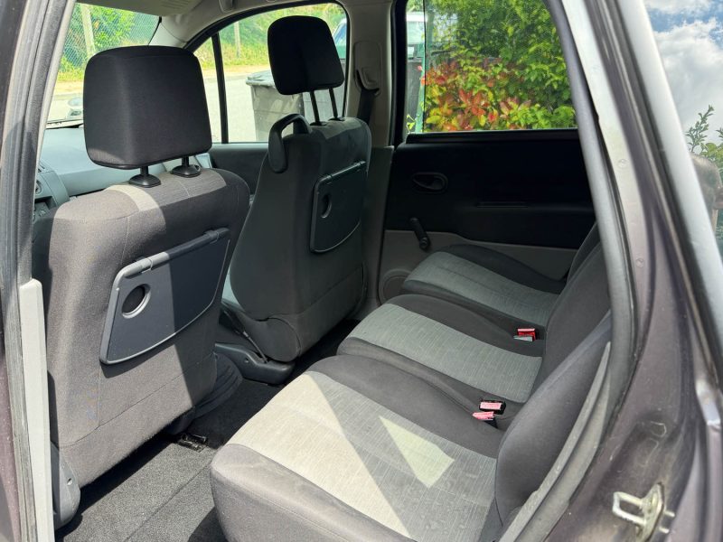 Renault Scenic II 1.6 16V 110ch Pack Authentique