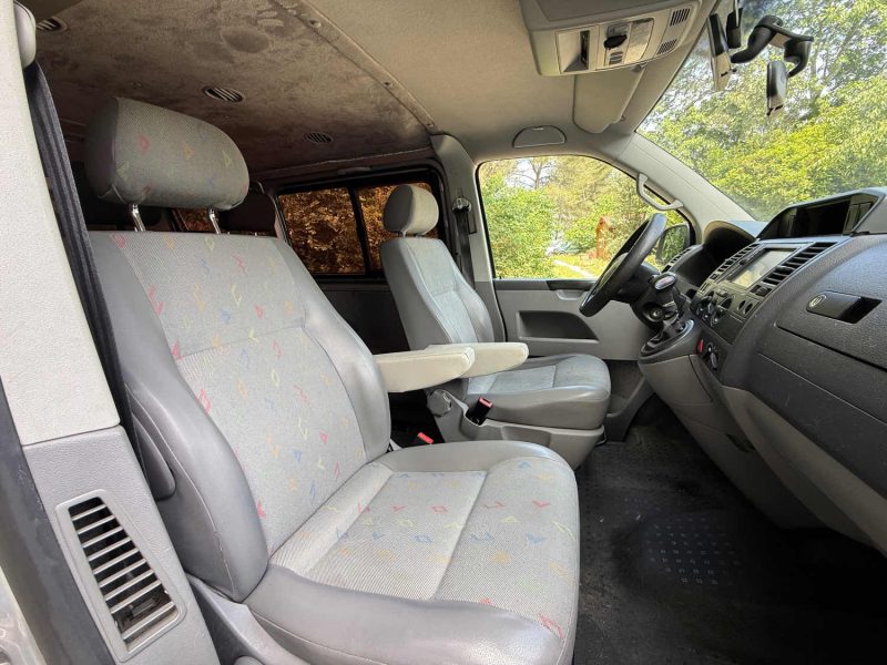 VOLKSWAGEN TRANSPORTER  T5 2.5 TDI 130 TIPTRONIC 2009