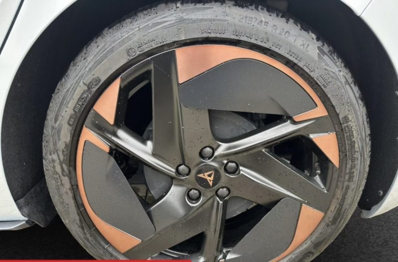 CUPRA BORN VZ / PANO / HUD RÉALITÉ AUGMENTÉE / BEATS AUDIO 2024