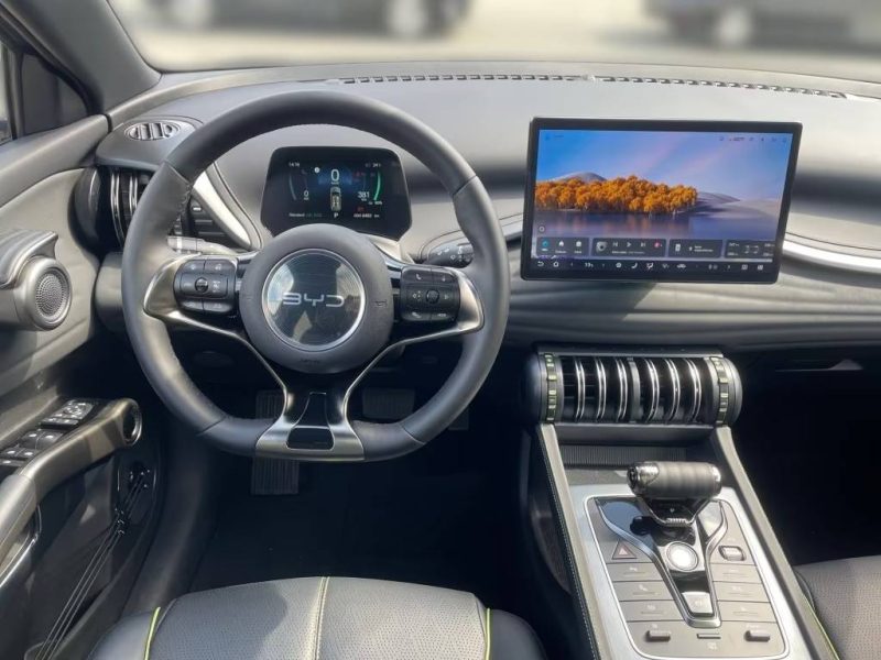 BYD ATTO 3 CAM 360 / KEYLESS / CARPLAY / COMFORT 2025