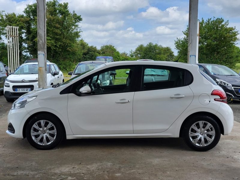 PEUGEOT 208 I (CA_, CC_) 1.2 PURETECH 82 2019