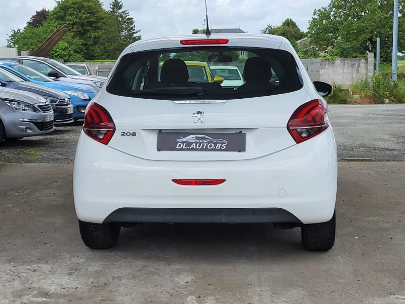 PEUGEOT 208 I (CA_, CC_) 1.2 PURETECH 82 2019
