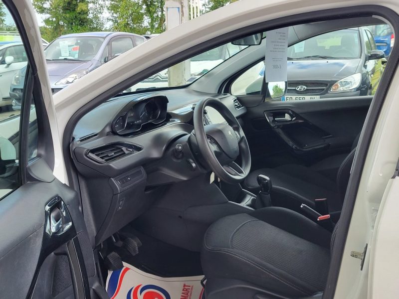 PEUGEOT 208 I (CA_, CC_) 1.2 PURETECH 82 2019