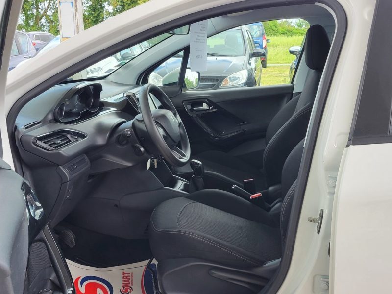PEUGEOT 208 I (CA_, CC_) 1.2 PURETECH 82 2019