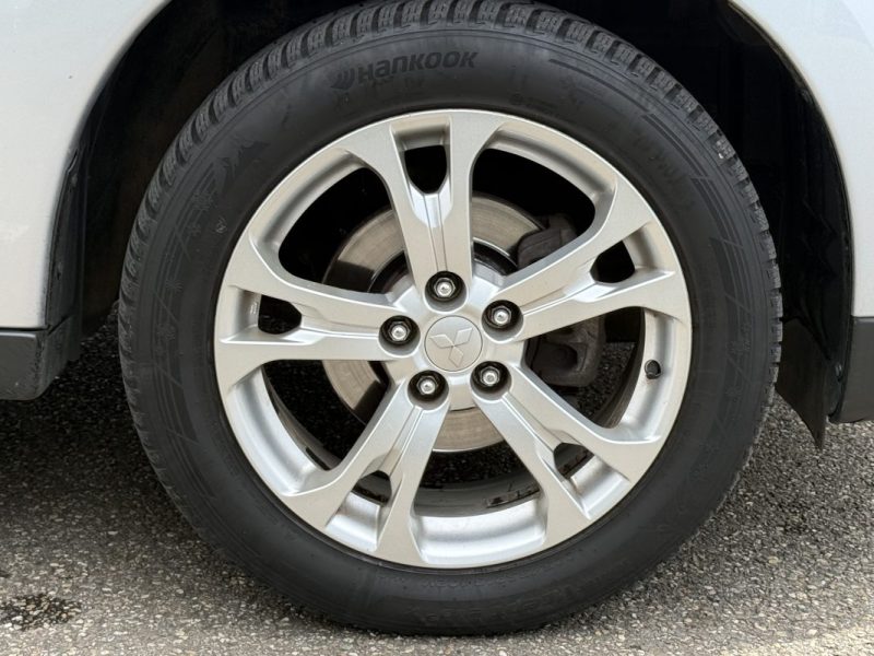 Mitsubishi Outlander III 2.2 DI-D 150 ClearTec Intense Navi 4WD 7 Places Garantie 6 Mois