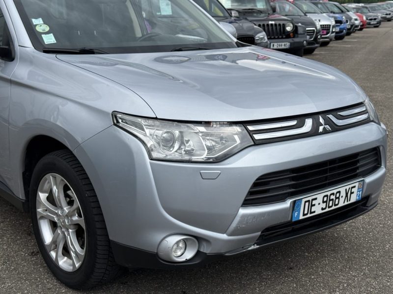 Mitsubishi Outlander III 2.2 DI-D 150 ClearTec Intense Navi 4WD 7 Places Garantie 6 Mois
