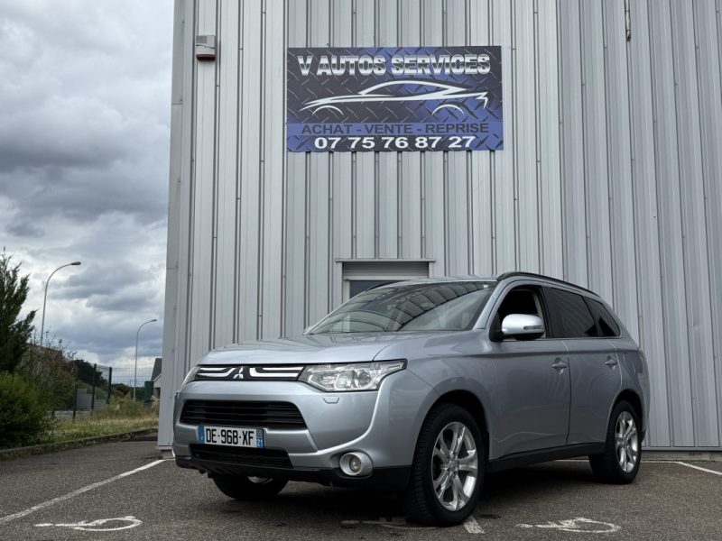 Mitsubishi Outlander III 2.2 DI-D 150 ClearTec Intense Navi 4WD 7 Places Garantie 6 Mois