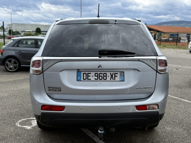 Mitsubishi Outlander III 2.2 DI-D 150 ClearTec Intense Navi 4WD 7 Places Garantie 6 Mois