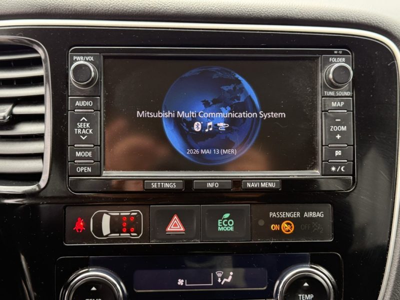Mitsubishi Outlander III 2.2 DI-D 150 ClearTec Intense Navi 4WD 7 Places Garantie 6 Mois